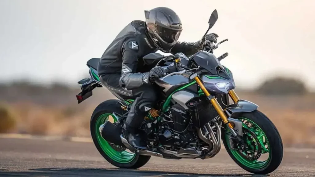 ninja kawasaki z900 price in India